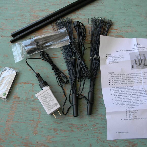 NEW Bethlehem Lights (2) Star Bursts with Remote - Black Wire COOL WHITE - Picture 2 of 2